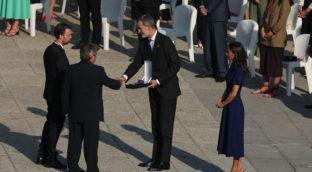 Instituciones rinden homenaje a las víctimas de la pandemia