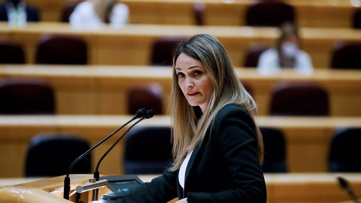 Una senadora lamenta el «abandono» de Interior tras el ataque de un interno a un funcionario en Murcia