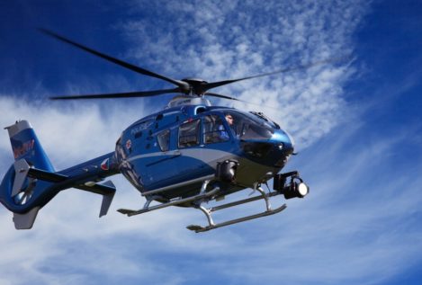 Muere un joven británico al hacerse un 'selfie' junto a las hélices de un helicóptero en marcha