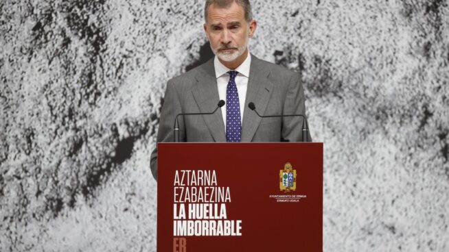 Felipe VI pide en Ermua que no haya generaciones "que ignoren lo que pasó" con Miguel Ángel Blanco