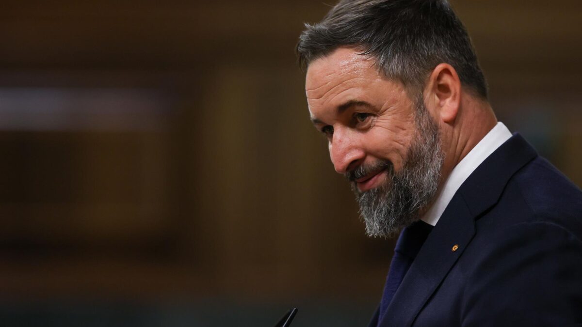 Abascal reitera a Sánchez su intención de acabar con toda la «porquería legislativa» del Gobierno: «Todo lo que destruyan y todo lo que derriben»