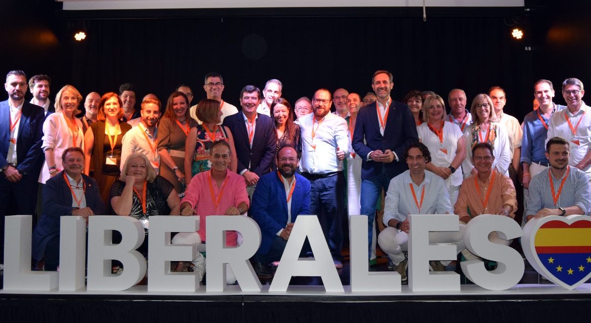 Los alcaldes de Ciudadanos piden a Arrimadas un congreso del partido en septiembre