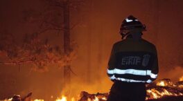 Los incendios siguen en siete comunidades mientras se dispara el riesgo de fuego en casi todo el país