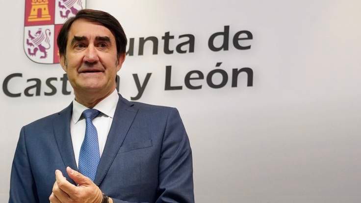 El consejero de Medio Ambiente de Castilla y León señala el «ecologismo extremo» como una de las causas de los incendios