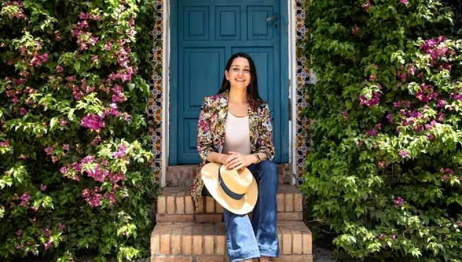 Inés Arrimadas regresa a sus orígenes acompañada de marido y sus dos hijos