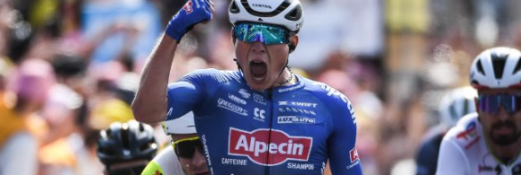 Philipsen se impone en el esprint de Carcasona en el Tour de Francia en un día difícil para Jumbo