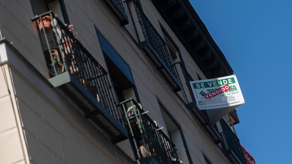La compraventa de vivienda apunta a un cambio de tendencia tras moderarse los precios 