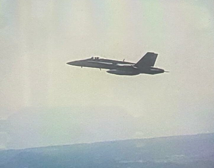 (VÍDEO) Un F-18 español escolta a un avión destino Menorca tras una falsa amenaza de bomba en redes sociales