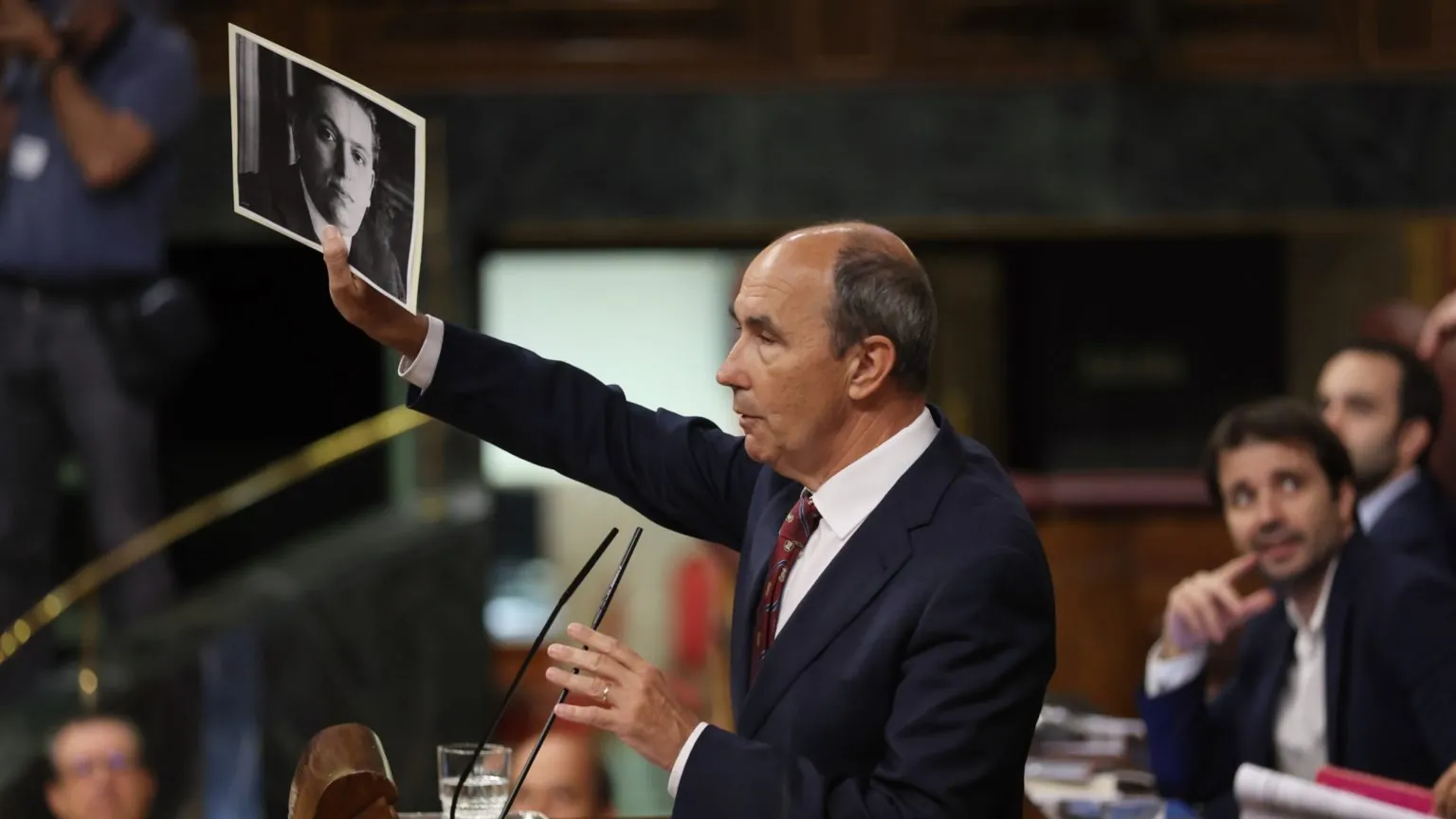 Podemos, Bildu y ERC abandonan el Congreso por unas palabras de Vox sobre Puig Antich
