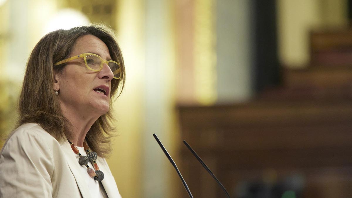 Ribera asegura que la bajada de la luz por el tope al gas se notará en la factura de julio