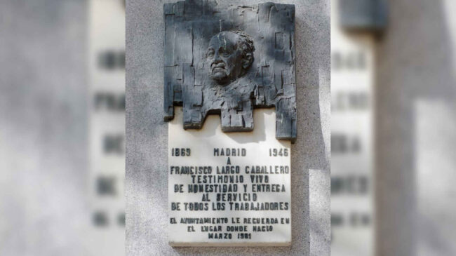La Justicia ordena a Madrid reponer la placa del socialista Largo Caballero