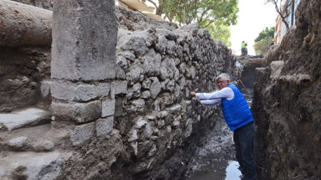 México halla un muro novohispano de 20 metros de longitud del siglo XVIII