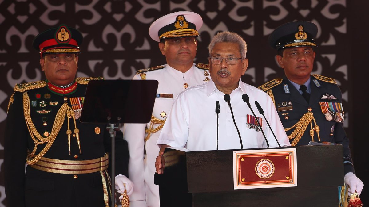 El expresidente de Sri Lanka se despide del país con una carta