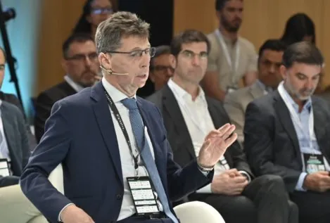 El Gobierno retrasa hasta finales de año la lista con los proveedores vetados en la red 5G