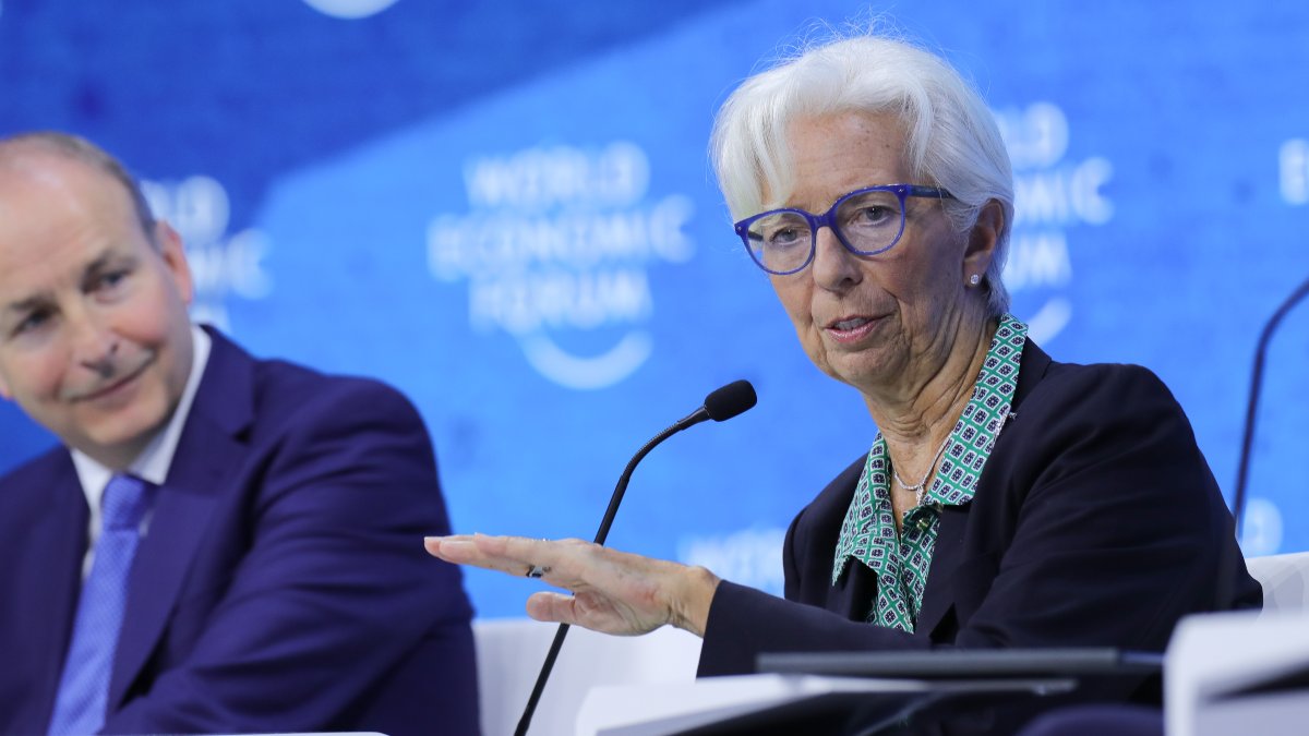 El BCE sube los tipos de interés 0,5 puntos para aplacar la inflación en la zona euro