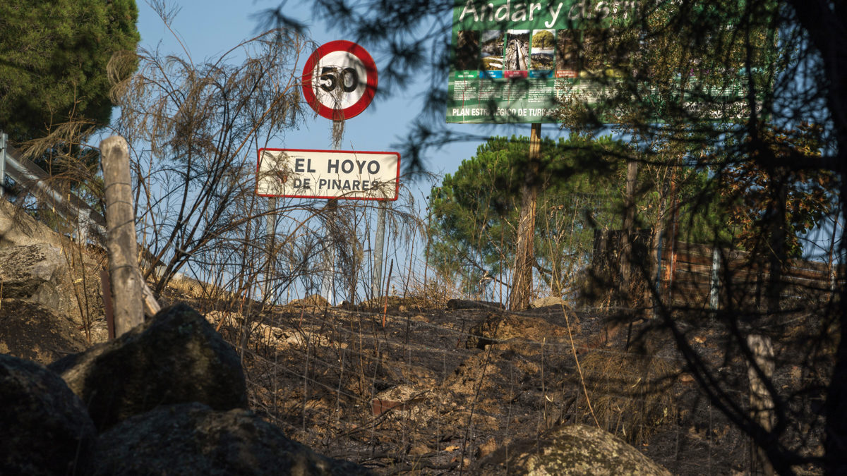 Los fuegos más virulentos de Castilla y León, a merced del calor y el viento