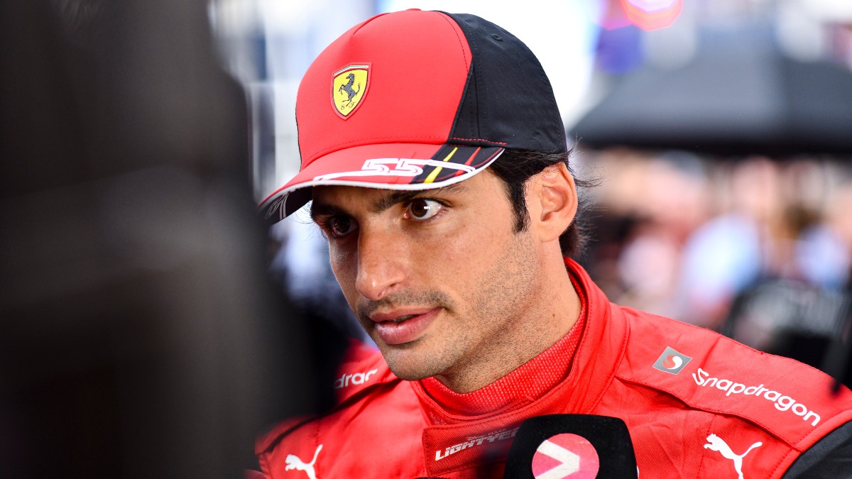 Carlos Sainz logra la primera 'pole' de su carrera en el GP de Fórmula 1 de Silverstone