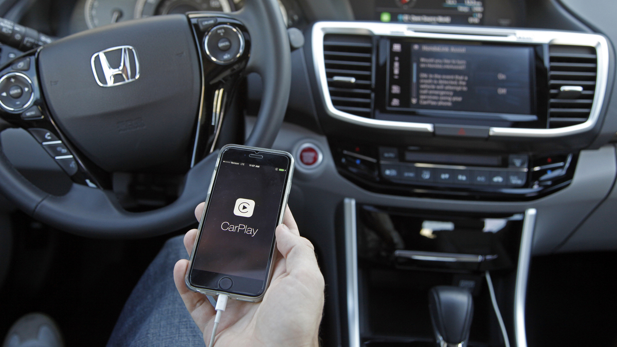 Apple quiere ayudarte a pagar la gasolina de tu coche (pero con tu dinero)