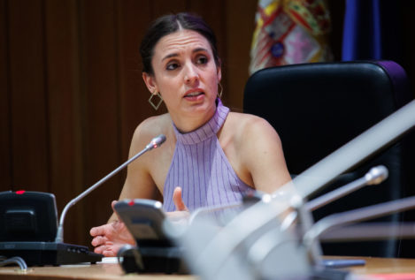 Una asociación de mujeres pide al Gobierno que la 'ley trans' no se tramite por vía urgente