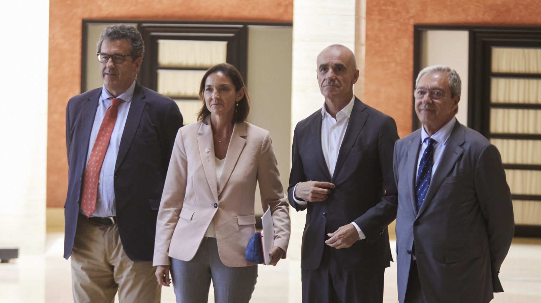 El rescate de Abengoa se queda en punto muerto con la compañía al borde del abismo