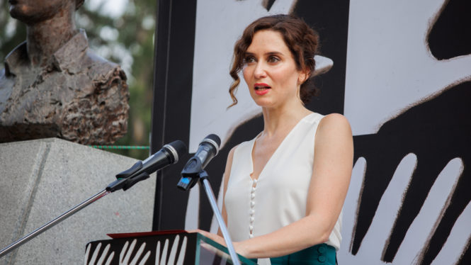 Ayuso ampliará al 25% la bonificación en Sucesiones y Donaciones para hermanos, tíos y sobrinos