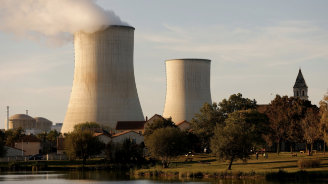 El Parlamento Europeo aprueba que la energía nuclear y el gas se consideren "verdes"