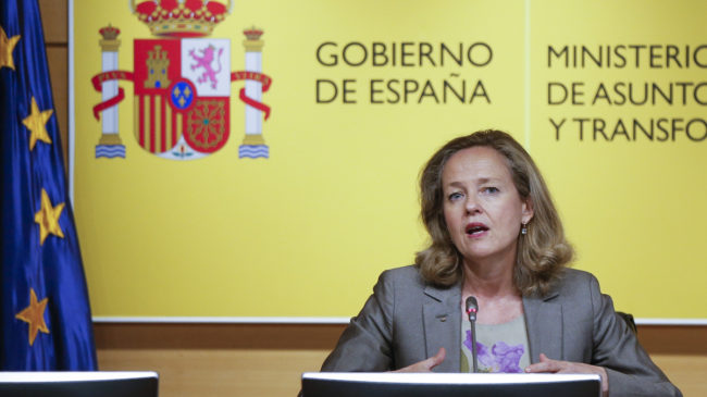 El fracaso de los fondos UE obliga a Sánchez a multiplicar las ayudas directas para ganar votos