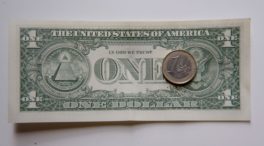 El dólar consolida su cambio por encima del euro