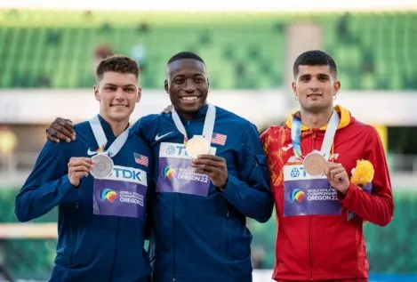 Asier Martínez, bronce en 110 vallas y primera medalla española en el Mundial de Oregón