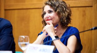 Nos damos un tiro en el pie como sociedad al criticar a los empresarios por ganar dinero