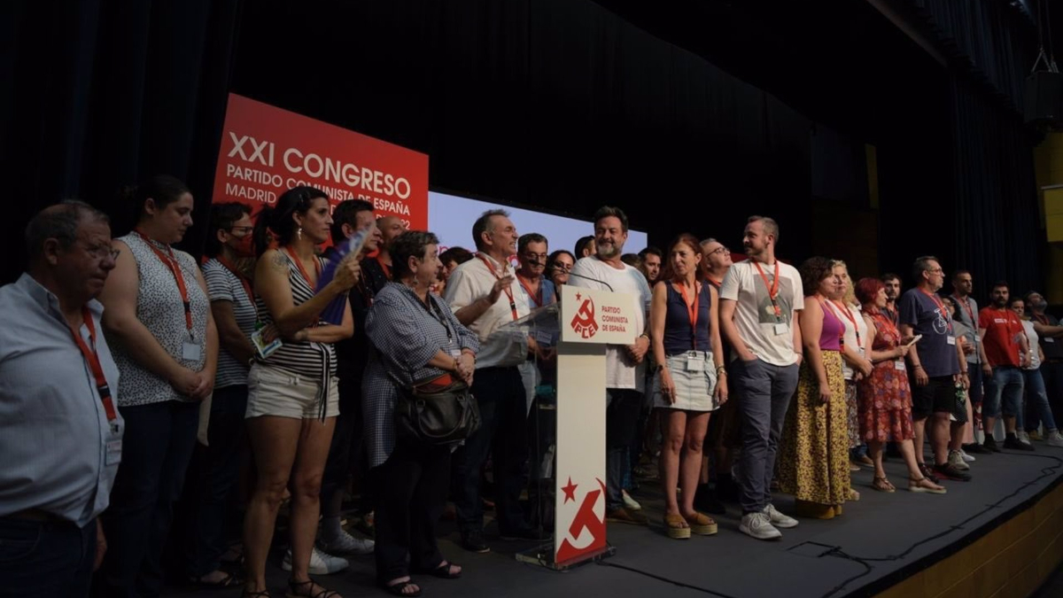 El PCE reelige a Enrique Santiago como secretario general con un 54% de apoyo