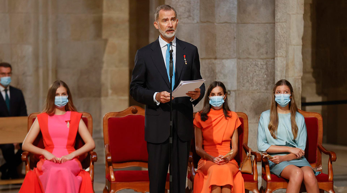 El Rey reivindica ante el Apóstol el «carácter» de los españoles para salir adelante