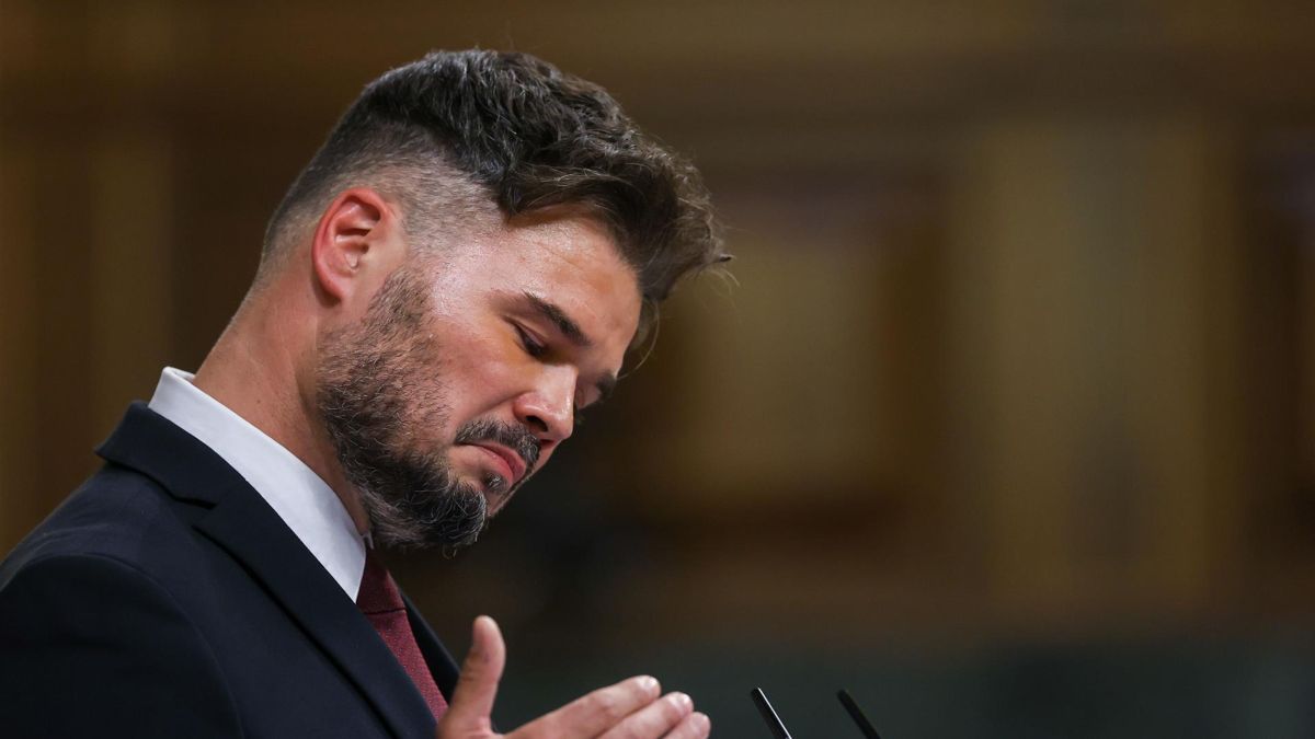 Rufián no pasó por el escáner ni comunicó que iba a mostrar balas en el Congreso