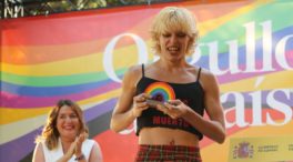Ada Colau y Samantha Hudson: el populismo de izquierda y la secta LGTBI