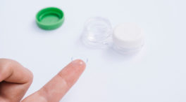 Lentillas: los cinco riesgos del mal uso y abuso de las lentes de contacto