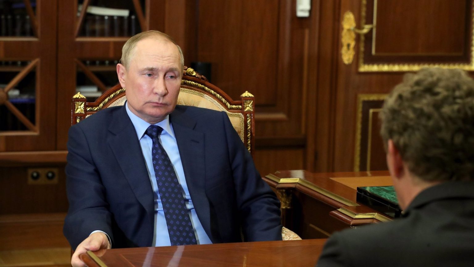 Putin firma un decreto para sumar 137.000 militares a las filas del Ejército de Rusia