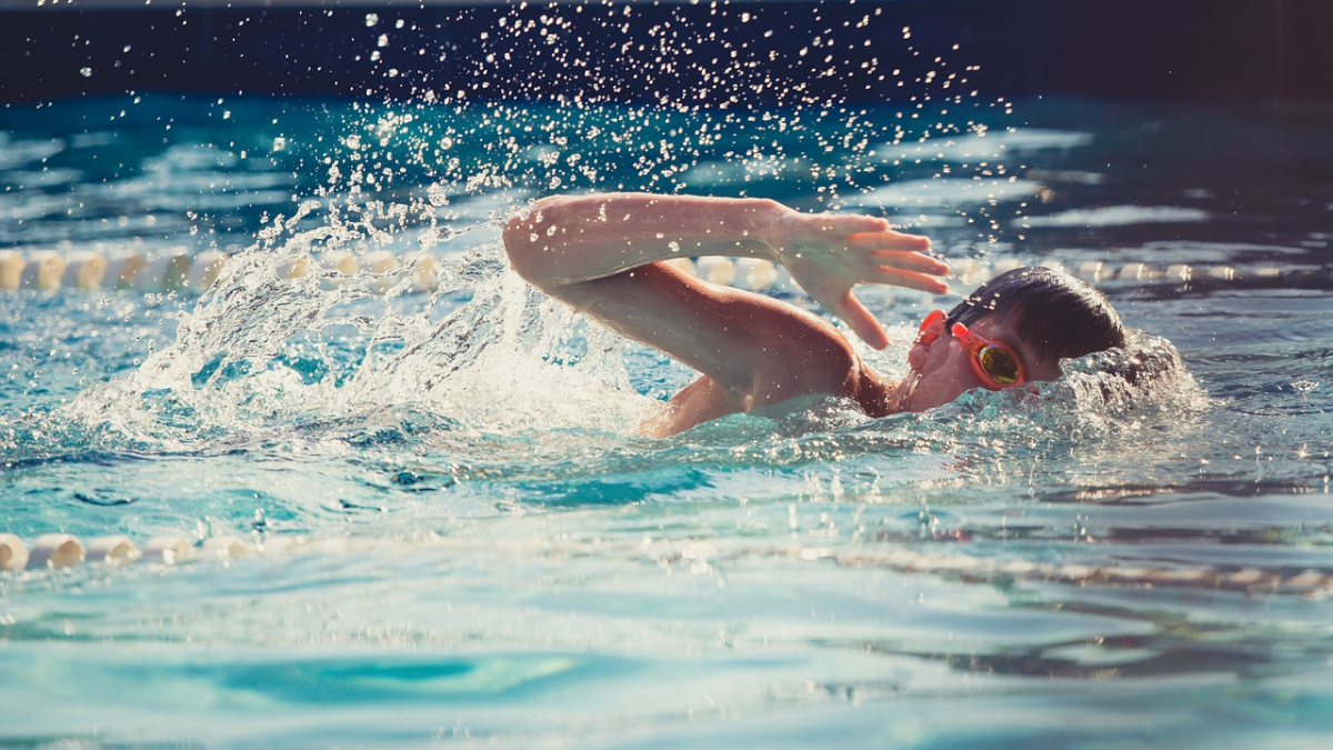 hacer ejercicio en verano precaucion deporte salud deportista golpe de calor