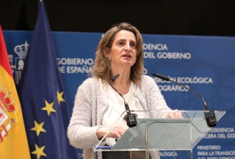 Transparencia pide explicaciones a Ribera por el dinero incautado en las subastas renovables