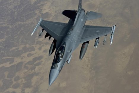 Estados Unidos bombardea el este de Siria para «defenderse» de grupos apoyados por Irán