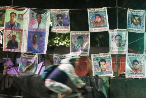 Procesan al exfiscal de México por la desaparición de los 43 jóvenes de Ayotzinapa