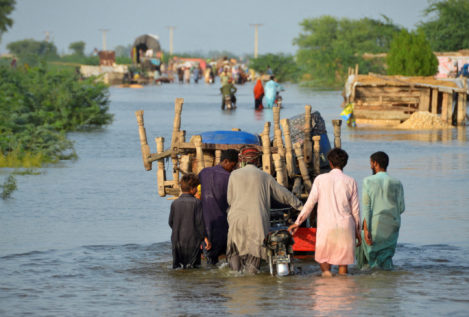 Aumentan a más de 1.100 los fallecidos por el temporal de lluvias en Pakistán