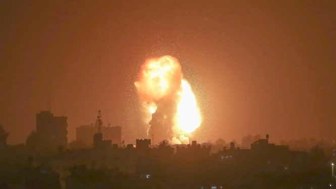 Israel ataca Damasco con misiles tras bombardear el aeropuerto de Alepo