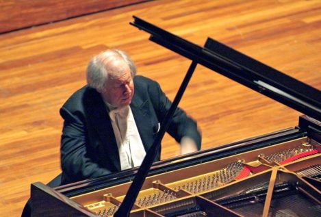 El Gobierno concede la nacionalidad española al pianista ruso Grigory Sokolov
