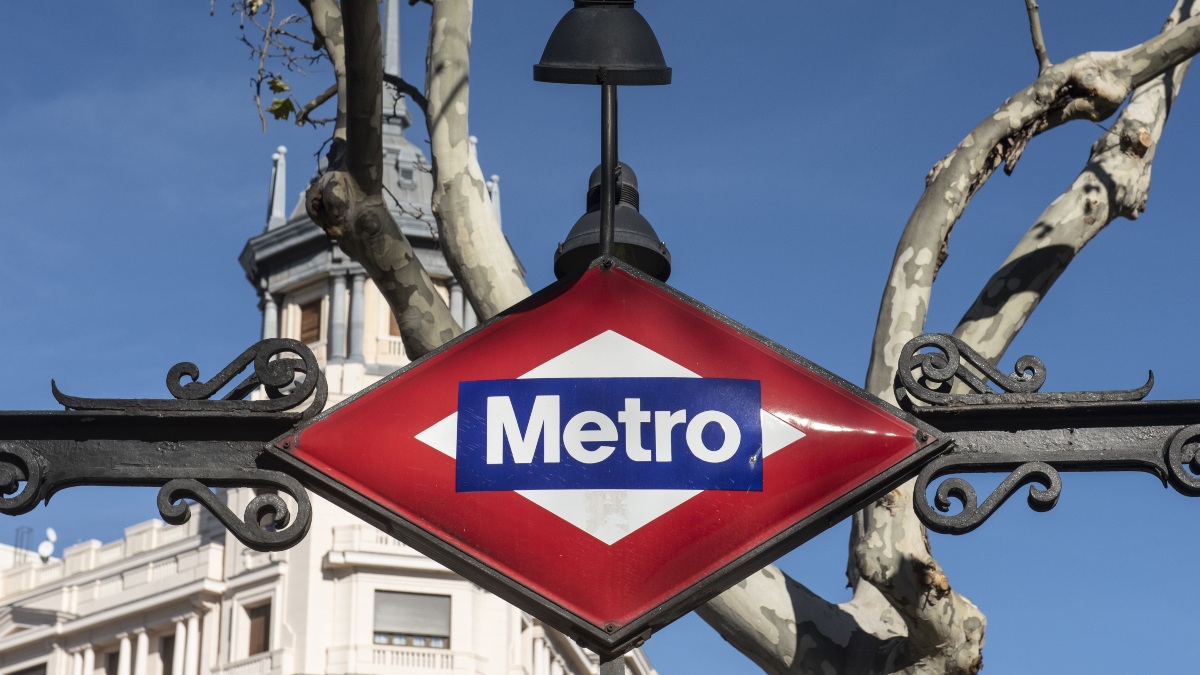El veto de Vox a las cuentas de Ayuso retrasa el supercontrato de trenes del Metro de Madrid
