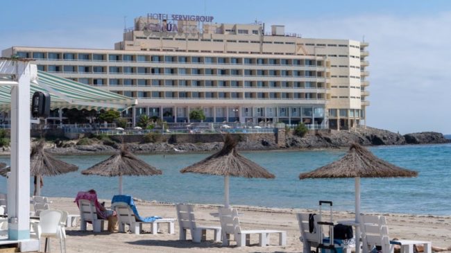 Las pernoctaciones hoteleras alcanzaron 42,3 millones en julio a pesar de la subida en el precio