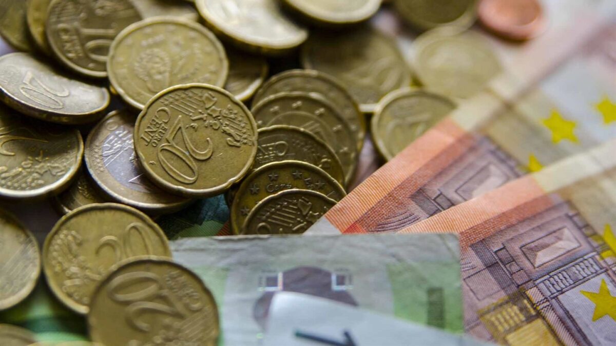 La deuda pública subió en junio hasta su máximo histórico de 1,475 billones, el 116,8% del PIB