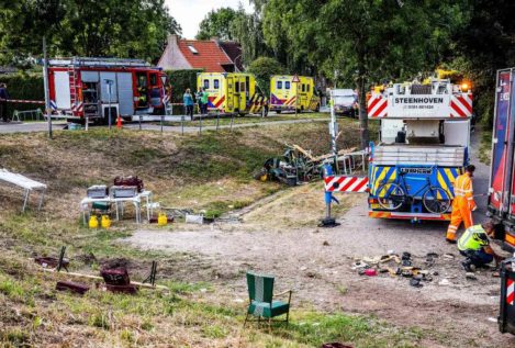 Varios muertos tras estrellarse un camión español contra una barbacoa en Países Bajos
