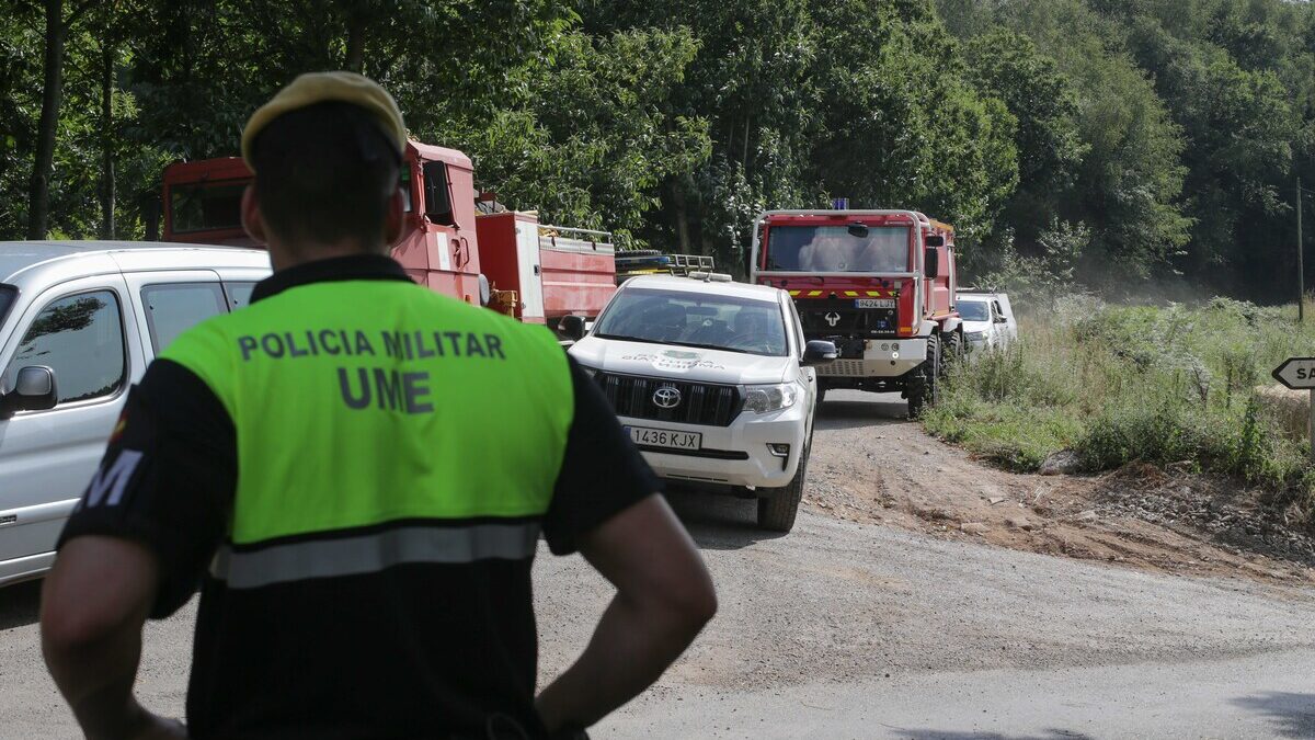 Un gran incendio en la Sierra de Gata obliga a Extremadura a solicitar el apoyo de la UME