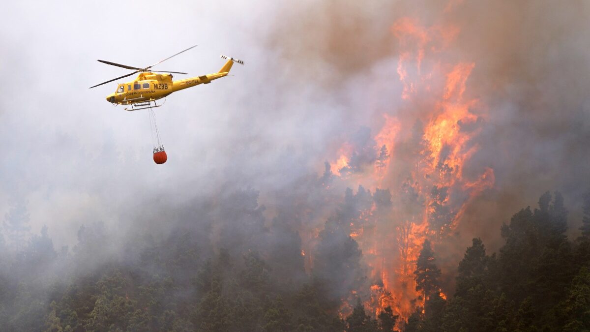 Las empresas aéreas que apagan incendios, al borde de la quiebra: «No podremos dar servicio»