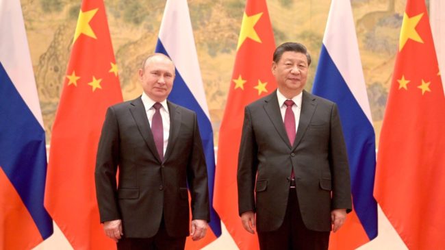 China aumenta la compra de combustibles rusos pese a la guerra en Ucrania